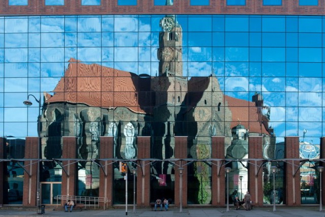 Galeria Sztuki w Legnicy. Sąsiedztwo w lustrze Czesława Pietraszko