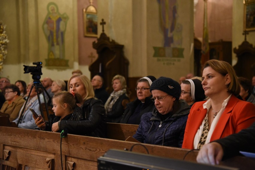 Na Fali Zdumień - koncert poświęcony pamięci św. Jana Pawła II w Radymnie [ZDJĘCIA]