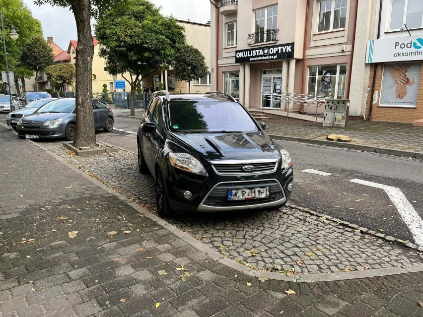 Mistrzowie parkowania na ul. Kilińskiego w Ostrołęce