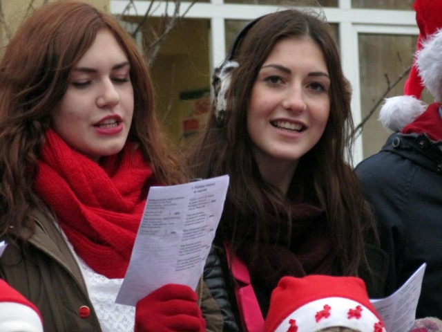 Kolędowanie w ZSP we Wrześni.