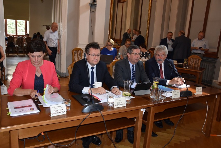 Zaskakująca decyzja prezydenta Tarnowa. Zawiesza członkostwo w Platformie Obywatelskiej