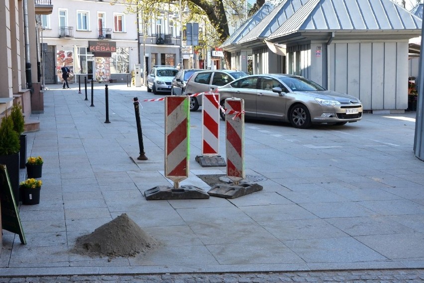 Wielki korek w centrum Kielc. Szybka reakcja drogowców [ZDJĘCIA]