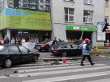 Policyjny pościg ulicami Piły - roztrzaskane auto, dwie osoby w szpitalu [ZDJĘCIA]