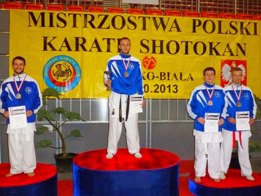 Medale szczecińskich zawodników karate