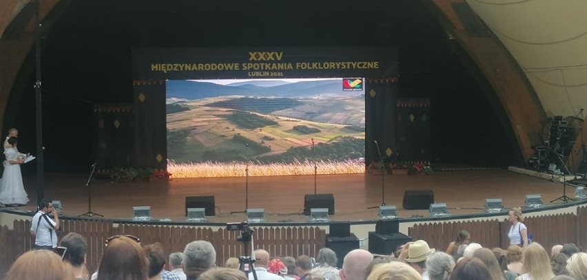 Wyjątkowy koncert w Ogrodzie Saskim na zakończenie XXXV Międzynarodowych Spotkań Folklorystycznych. Zobacz zdjęcia