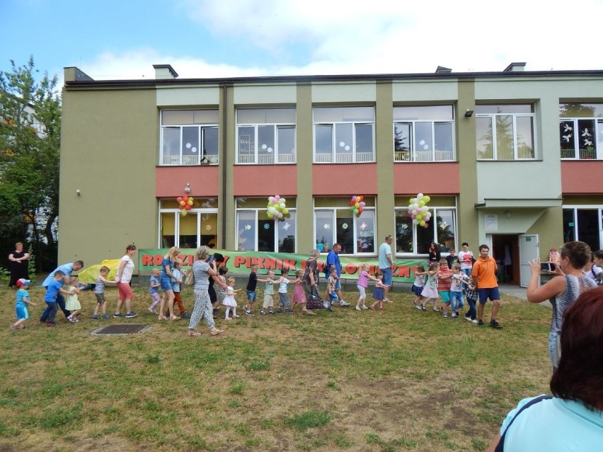 Rodzinny piknik ekologiczny w Ostrowcu
