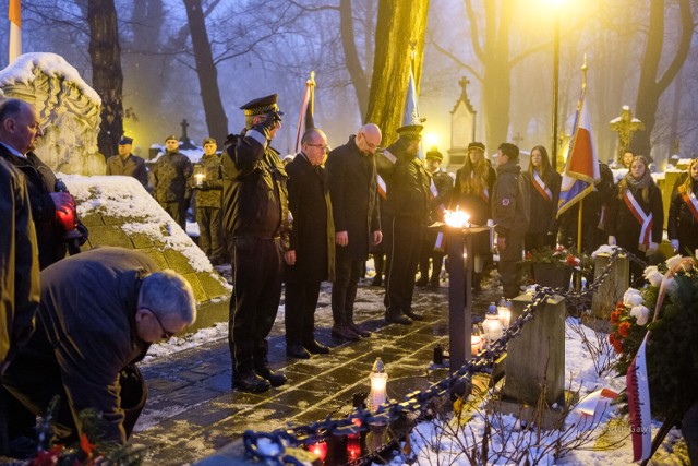 Miejskie obchody 160. rocznicy wybuchu Powstania Styczniowego na Starym Cmentarzu w Tarnowie