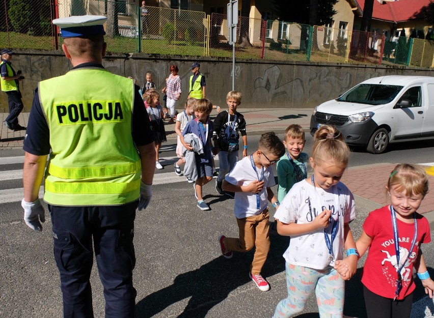 W czwartek policjanci przeprowadzili prelekcję z dziećmi ze...