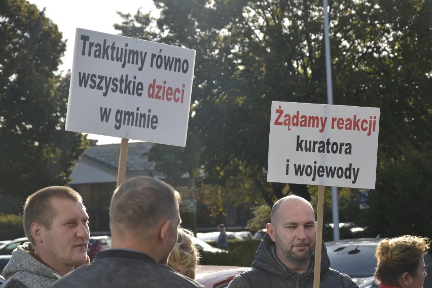 W piątek rodzice uczniów ze szkoły w Wierzbnie (gm....