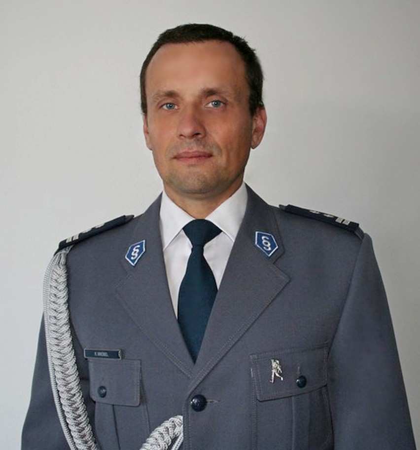Młodszy inspektor Robert Wróbel Komendant Powiatowy Policji...