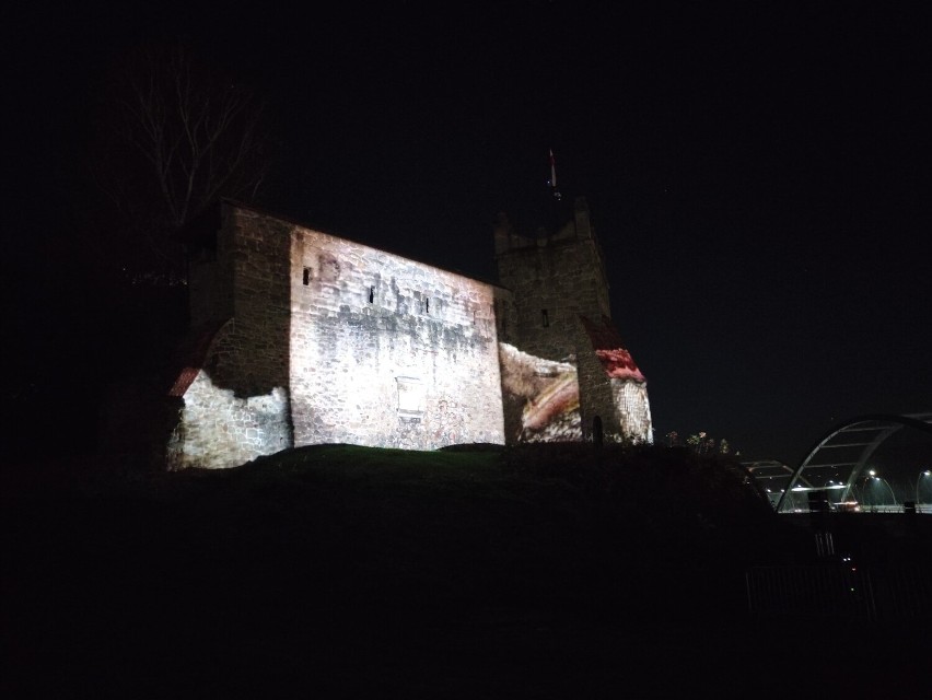 730 lat istnienia Nowego Sącza zebrane w 9 minut, czyli wyjątkowy mapping 3D na tle Baszty Kowalskiej