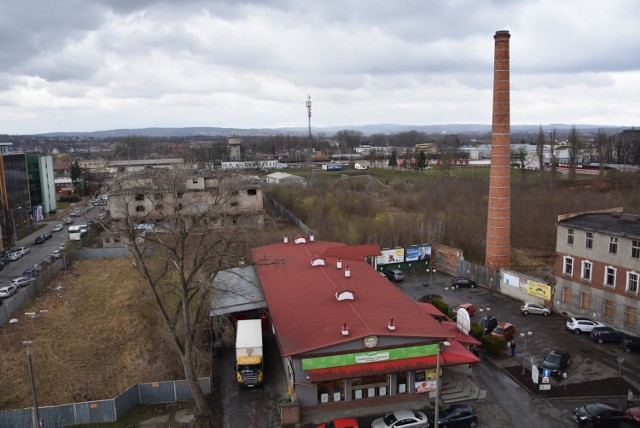 Tereny po Owintarze nie przynoszą chluby miastu. Deweloper, który miał zmienić to miejsce w ekskluzywną dzielnicę Tarnowa, teraz milczy w sprawie planowanych inwestycji