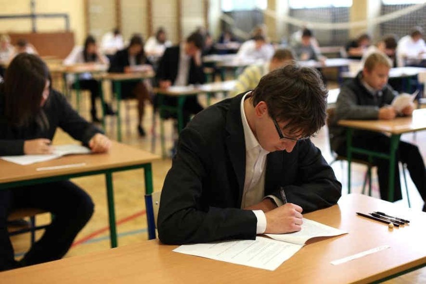 Egzamin gimnazjalny 2013. Język niemiecki [Odpowiedzi, testy, arkusze]