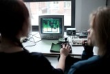 Trwa Festiwal Dawnych Komputerów i Gier 2017: Grają w gry na Amidze i Commodore 64 [ZDJĘCIA]