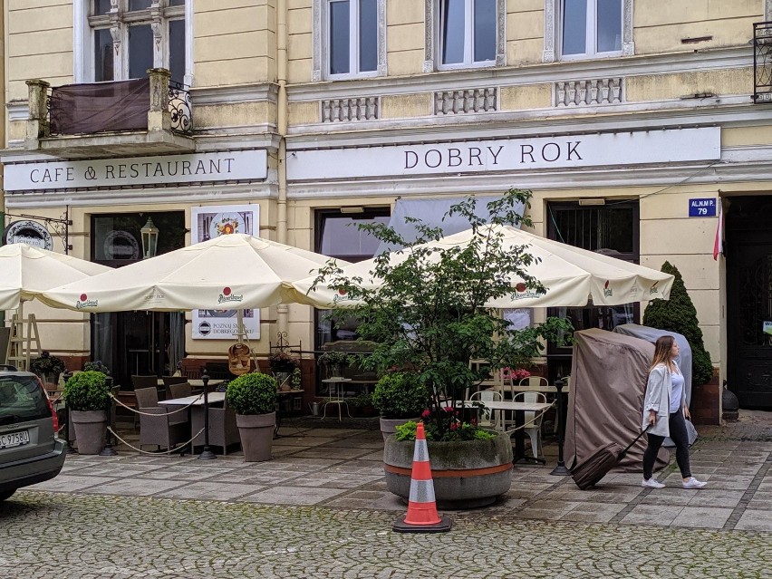 Cafe & Restaurant Dobry Rok (al. NMP 79)

Restauracja i...