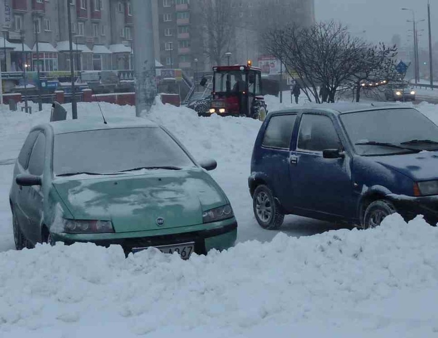 Zima w Malborku. Pierwszy &quot;prawdziwy&quot; śnieg w tym roku