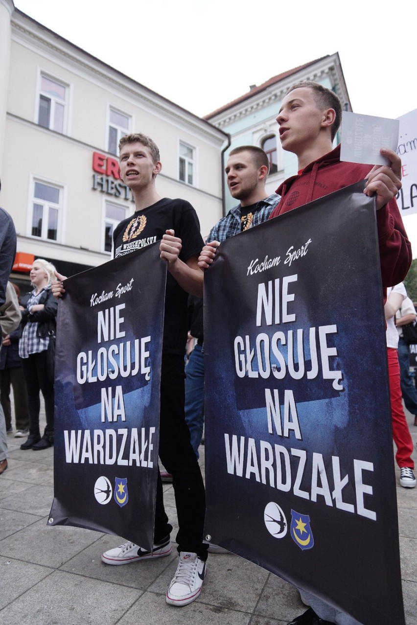 Antyrządowa demonstracja w Tarnowie [NOWE ZDJĘCIA]