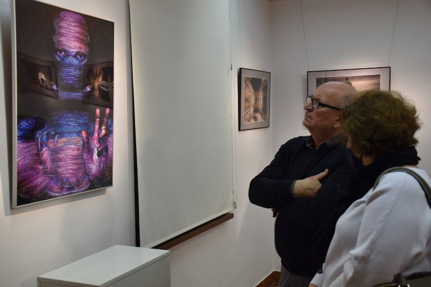 Wystawa grafik komputerowych Zdzisława Beksińskiego w Muzeum Regionalnym w Pleszewie