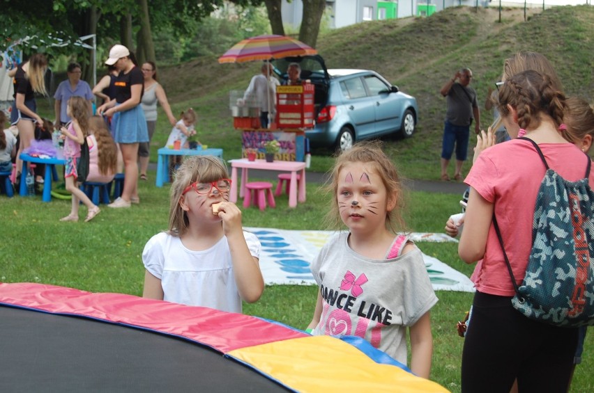 Dzień Dziecka na osiedlach w Zduńskiej Woli z "Lokatorem"