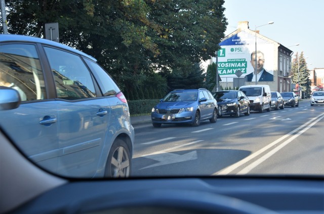 Poranek 22 września 2020 na ulicach Tarnowa