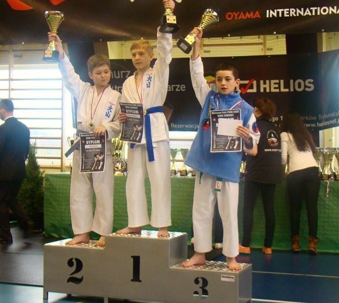 Olkuscy karatecy zdobyli pięć medali w MP Oyama karate w kumite w Piotrkowie Trybunalskim