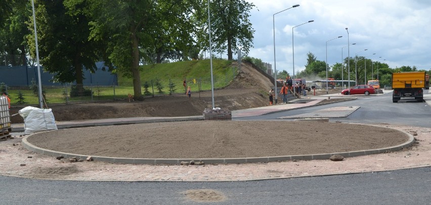 Rondo na skrzyżowaniu Mickiewicza i Grunwaldzkiej w Malborku już gotowe [ZDJĘCIA]