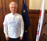 WRZEŚNIA: Burmistrz prezentuje prototyp tegorocznej koszulki. Co sądzicie? [DYSKUSJA]