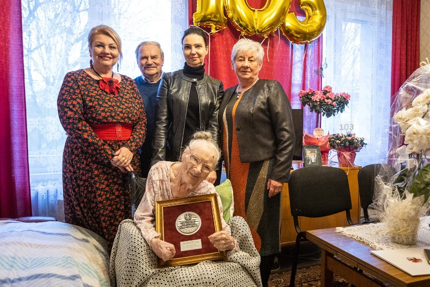 Pani Kazimiera z Inowrocławia skończyła niedawno 103 lata.
