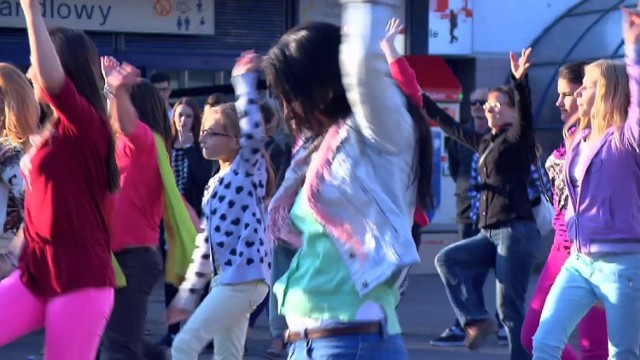 Bollywood na "Patelni". Flash mob w centrum Warszawy [WIDEO, ZDJĘCIA]