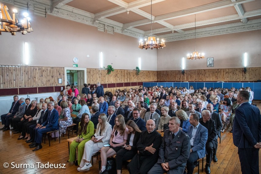 Uczniowie ze Stargardu powrócili do szkół. Powiatowa i miejska inauguracja roku szkolnego