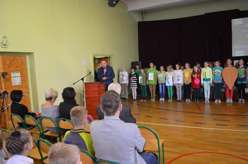 Nowe boiska w Sosnowcu. Uczniowie "dziewiętnastki" mają powód do radości