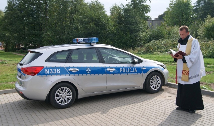 Nowy samochód policyjny dla KPP Wejherowo. Kia Ceed ma poprawić bezpieczeństwo w gminie Wejherowo 