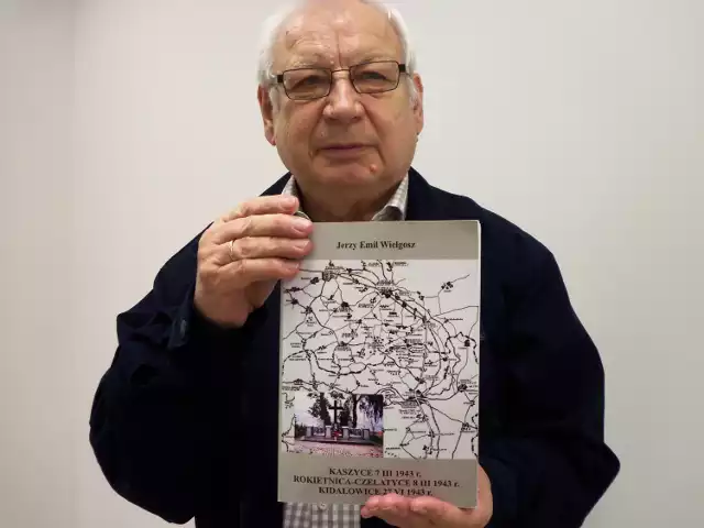 Jerzy Wielgosz prezentuje swoją książkę pt. „Kaszyce 7 III 1943, Rokietnica-Czelatyce 8 III 1943, Kidałowice 27 Vi 1943”