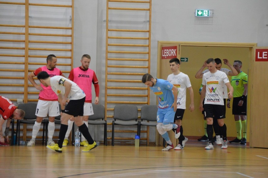 Futsal. Team Lębork przegrał z AZS UW Darkomp Wilanów i stanął nad przepaścią.