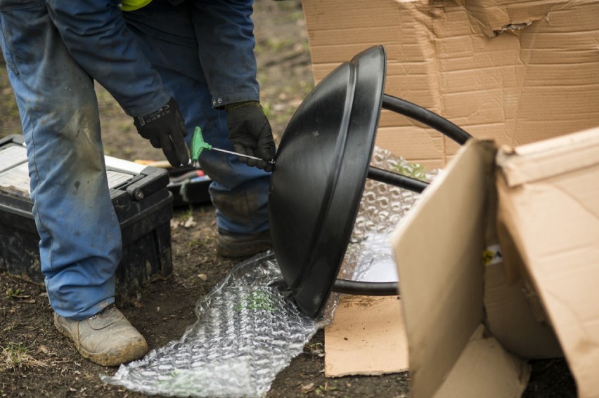 Nowe latarnie w dwóch parkach na Targówku. Zimowe spacery...