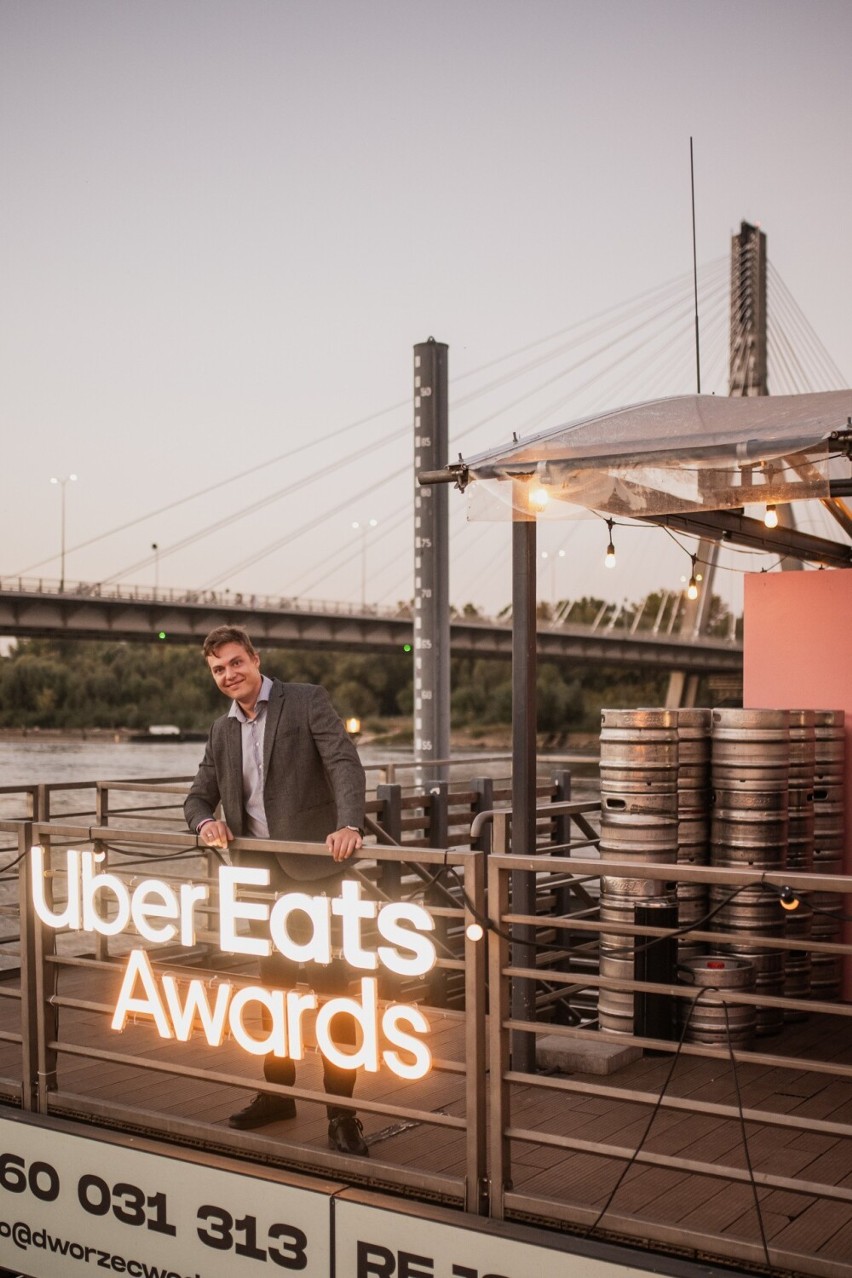 Poznaj najlepsze restauracje w Polsce według wyników konkursu Uber Eats Awards 2023. Czy są wśród nich Twoje ulubione?