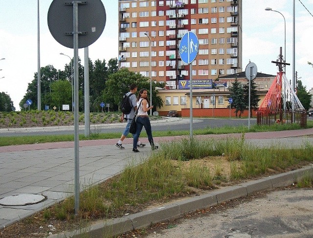 Ul. Łódzką od strony miasta nie wjedzie się na rondo