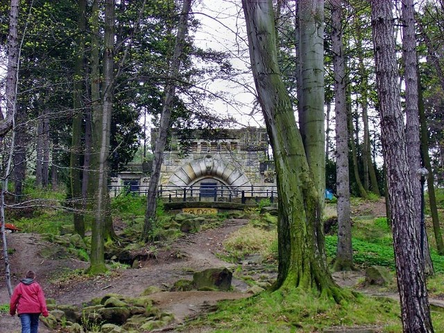 Park miejski w Ziębicach - wieża ciśnień "Pałac wodny"