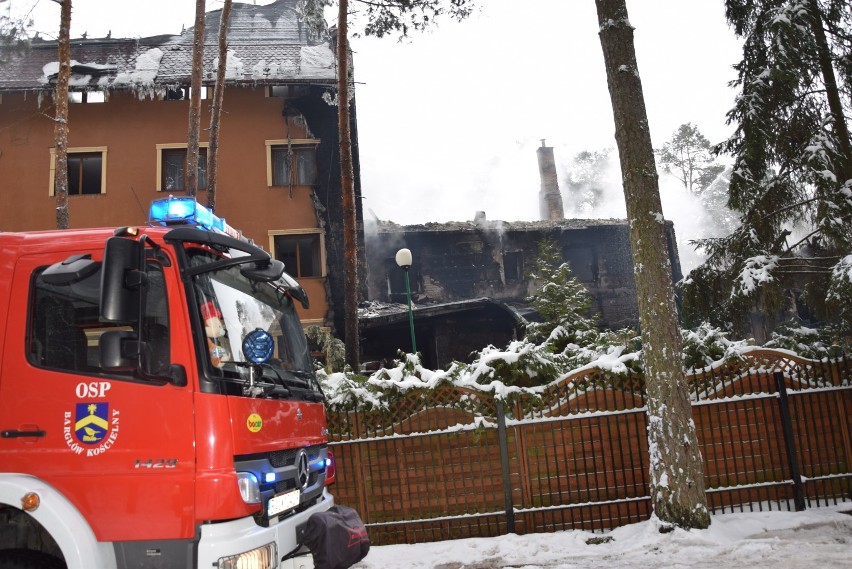 Po pożarze części augustowskiego hotelu pozostały tylko zgliszcza (zdjęcia)