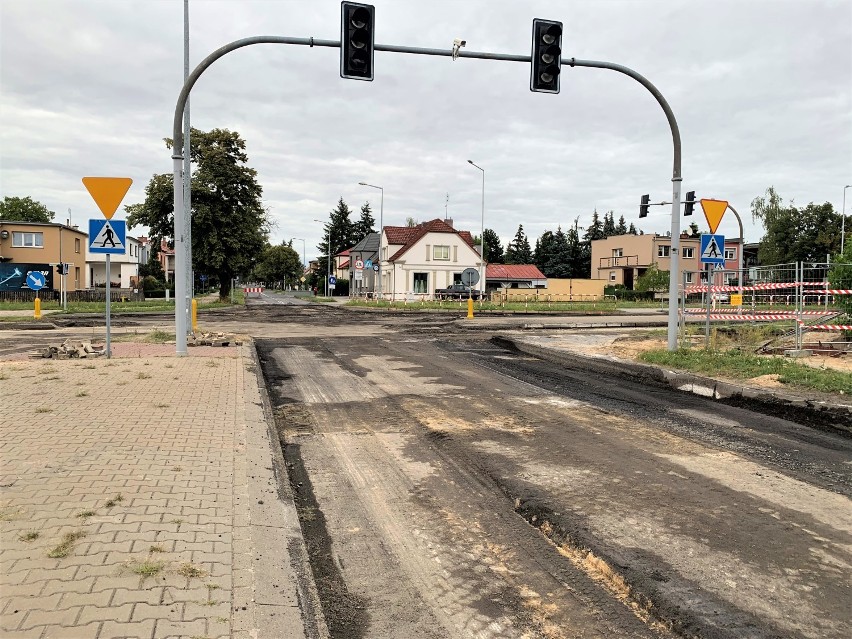 Budowa ronda przy urzędzie skarbowym w Wolsztynie.