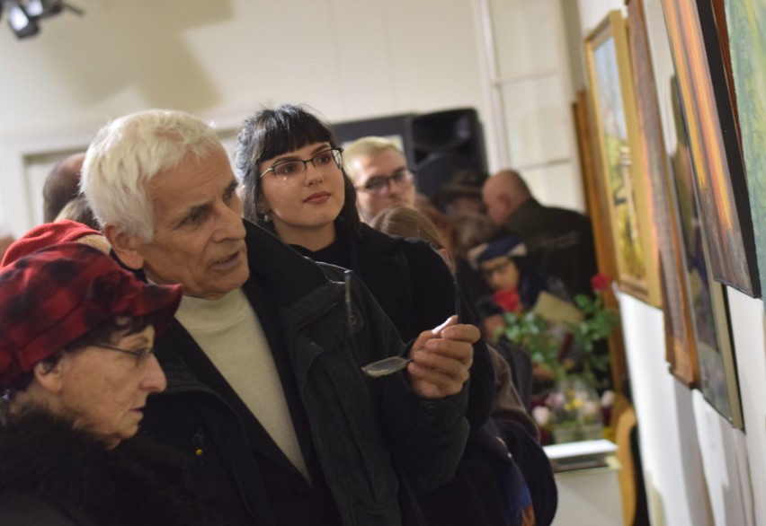 W wernisażu wziął udział Zastępca Dyrektora Departamentu...