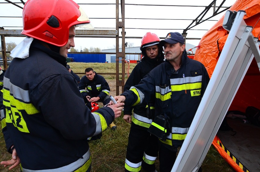 Strażacy z wielkopolskich grup chemicznych ćwiczyli w Luboniu [ZDJĘCIA]
