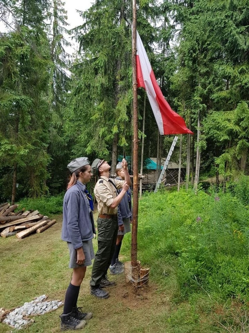 Bukowina Tatrzańska. Harcerze z Wiednia obozują na Głodówce, poznają historię i kraj swoich przodków