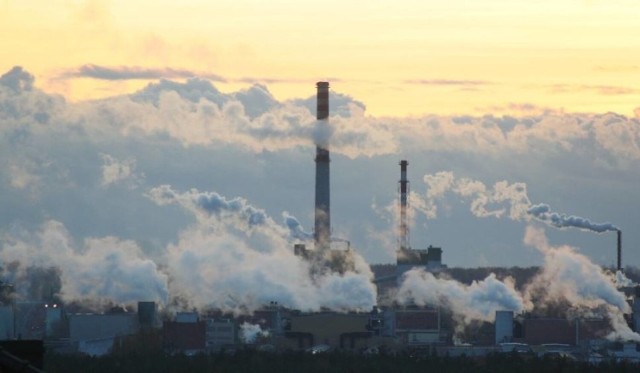 Przyczyną pożaru w Mondi w Świeciu była wada elementu maszyny papierniczej nr 7