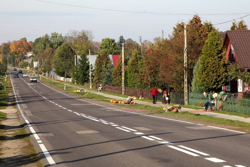 Przejeżdżając przez podlaską wieś Ryboły można być mocno...