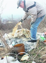 Nasz ekologiczny patrol - Śmieci po kostki na punkcie widokowym na Górze Blanowskiej