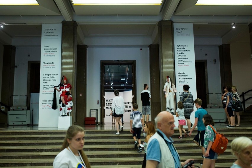 18.08.2018 krakow, 
muzeum narodowe, parformance mody mnk,...