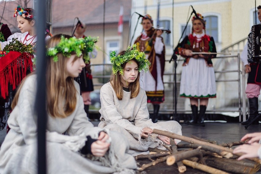 Siuda Baba znów będzie grasować po Wieliczce. Okres wielkanocny to czas legendarnej, pogańskiej kapłanki