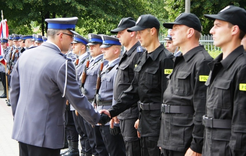 Ślubowanie nowo przyjętych policjantów mazowieckiej policji