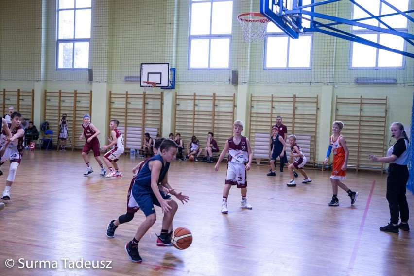 Młodzi koszykarze grają w Stargardzie. Koronawirus nie zatrzymał organizatorów 